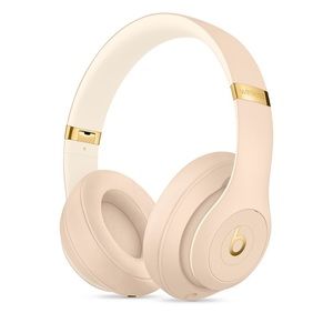 LIKE NEW—Beats Studio3 Wireless Headphones
